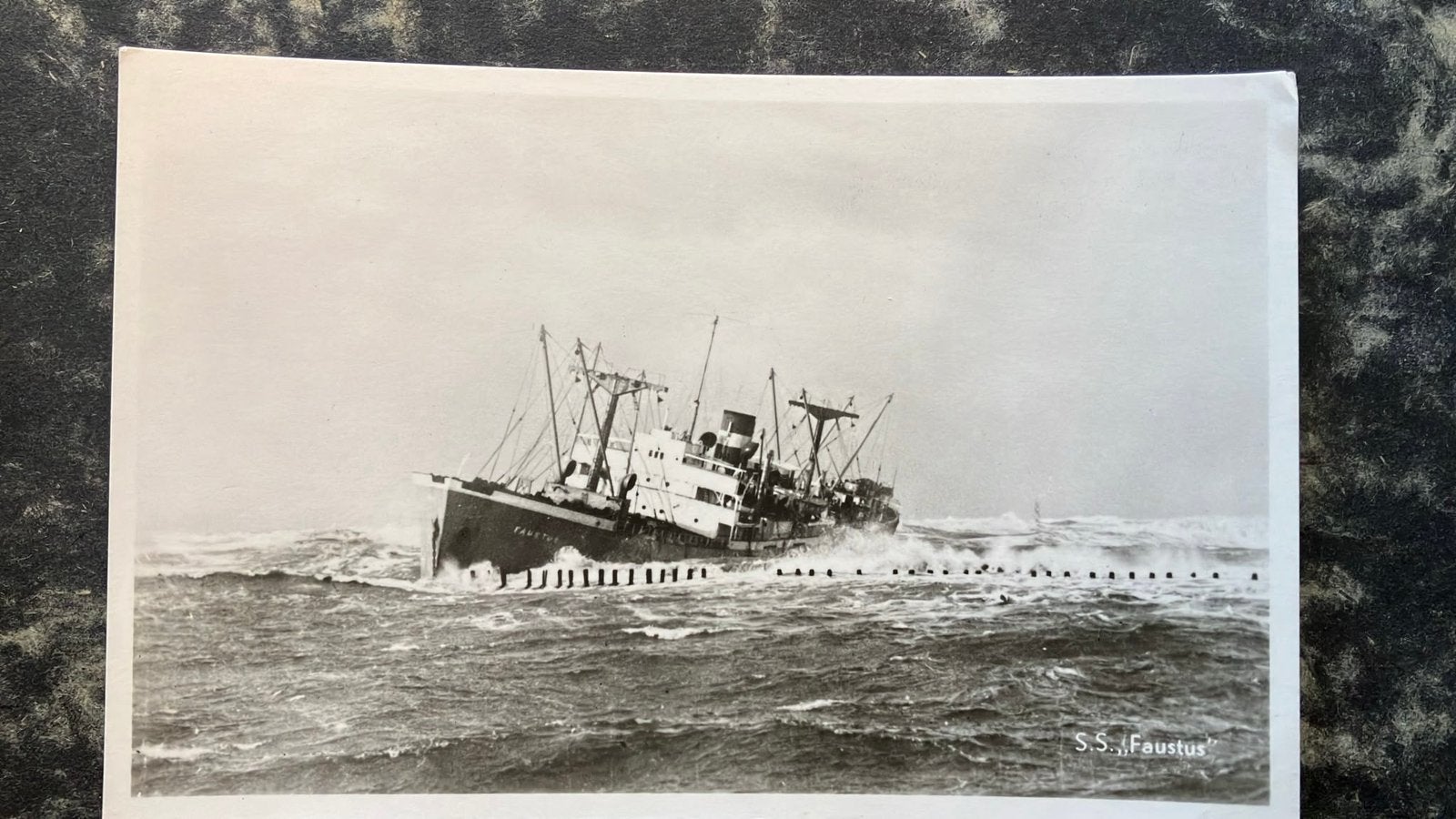 Hoek van Holland  ss FAUTUS  gestrand pier 1952, Ophalen of Verzenden, 1940 tot 1960, Zuid-Holland