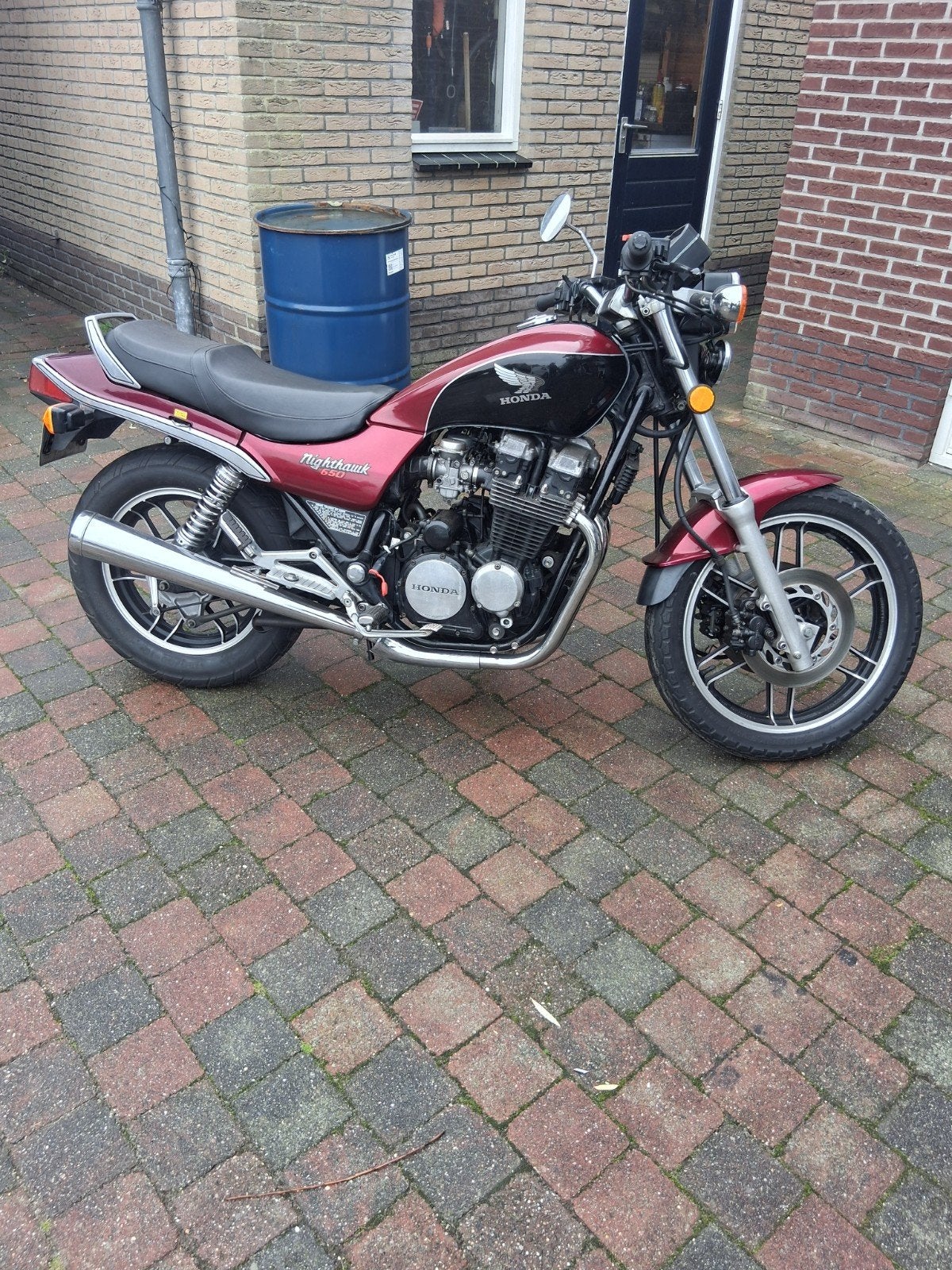 wegens ruimte gebrek uit mijn verzameling Honda CBX 650 E, Motoren