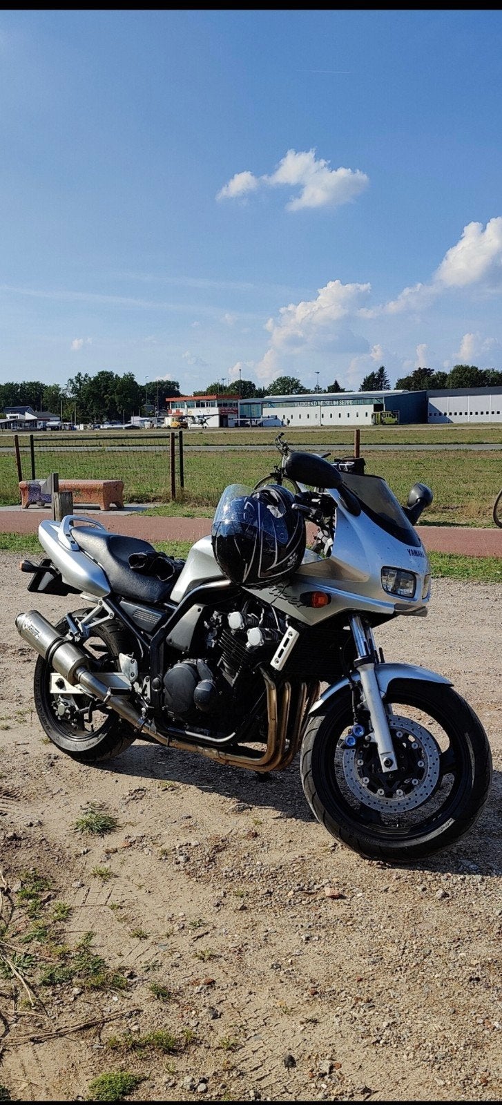 Yamaha Fazer FZS600 2001 - MIVV uitlaat & R&G handvatverwarm, Motoren, Ophalen, Gebruikt