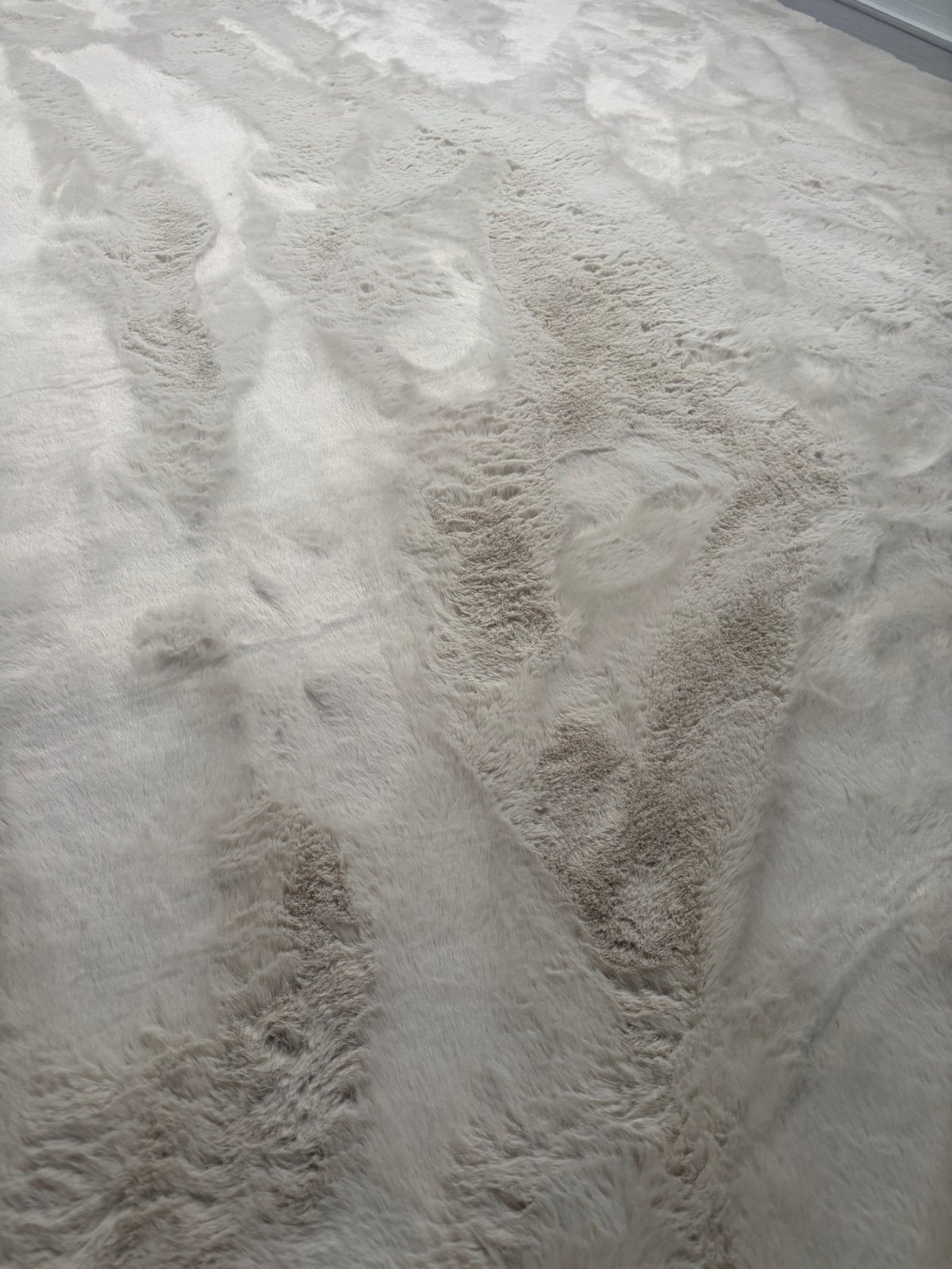 2 nieuwe fluffy karpetten beige, 150 tot 200 cm, Ophalen of Verzenden, Rechthoekig, Fluffy