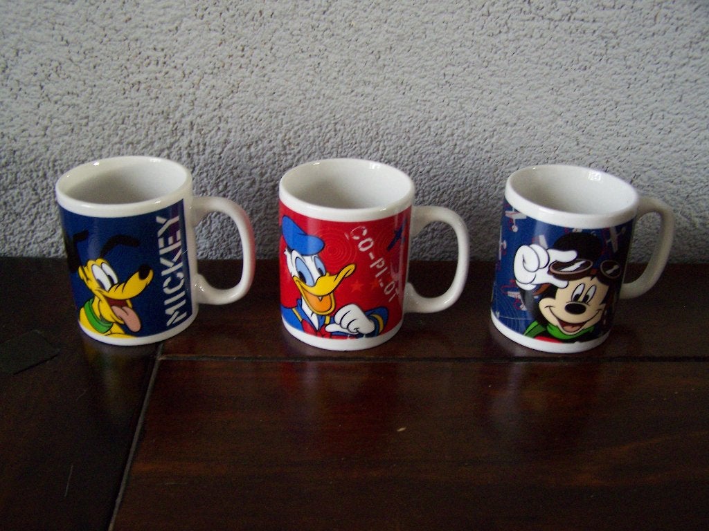 3 Disney mini bekers/ kopjes, Ophalen of Verzenden, Overige figuren, Zo goed als nieuw, Servies