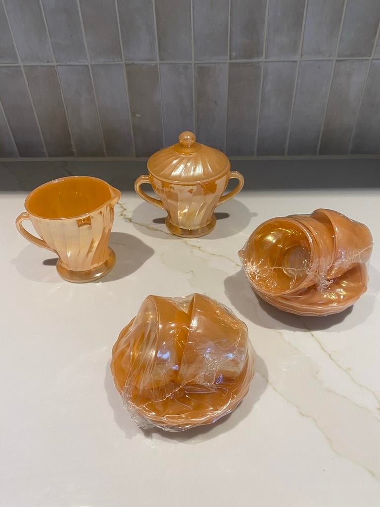 Fire King Peach Luster Servies - Jaren '50, Antiek en Kunst, Antiek | Servies los, Ophalen of Verzenden