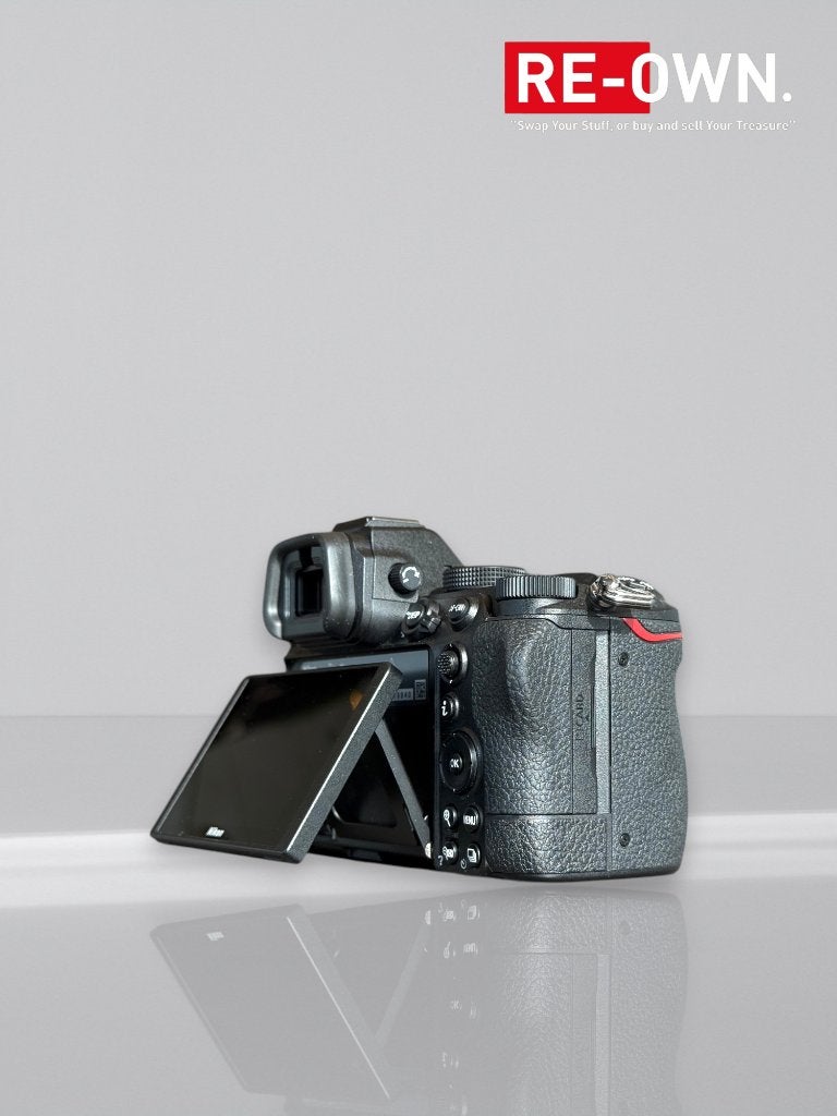 Nikon Z5 / Z 5 Body (topstaat + garantie + weinig clicks), Audio, Tv en Foto, Fotocamera's Digitaal, ,, Ophalen of Verzenden, Zo goed als nieuw
