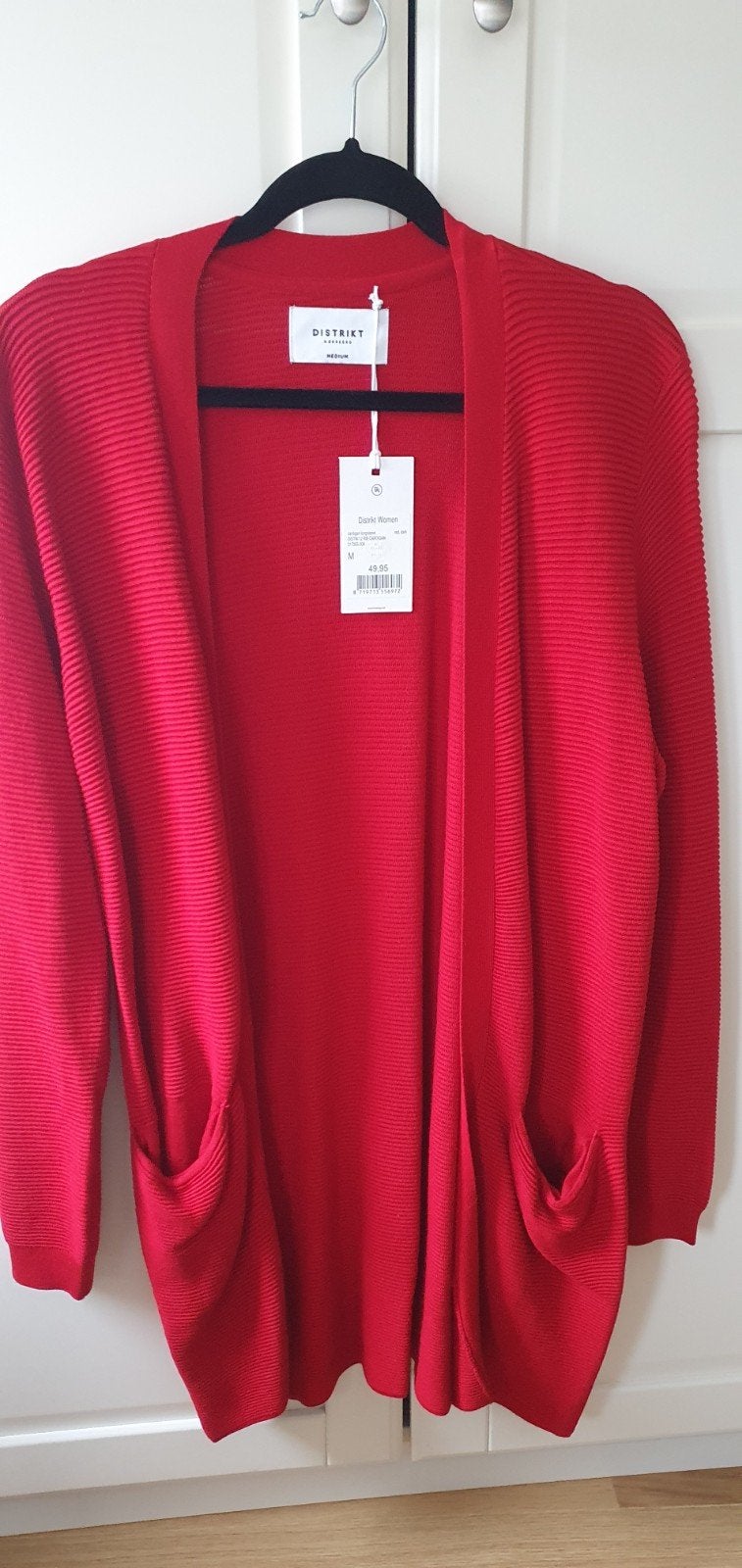 NIEUW ROOD VEST van STING...MAAT M VALT RUIMER..NAJAARSKLEUR, Ophalen of Verzenden, Nieuw, Rood