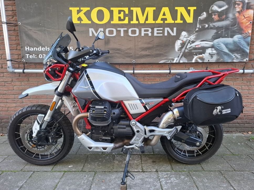 MOTO GUZZI V 85 TT (bj 2020) V85TT V85 20445 KM, Motoren, 853 cc, 2 cilinders, Motorrijbewijs A, Bedrijf