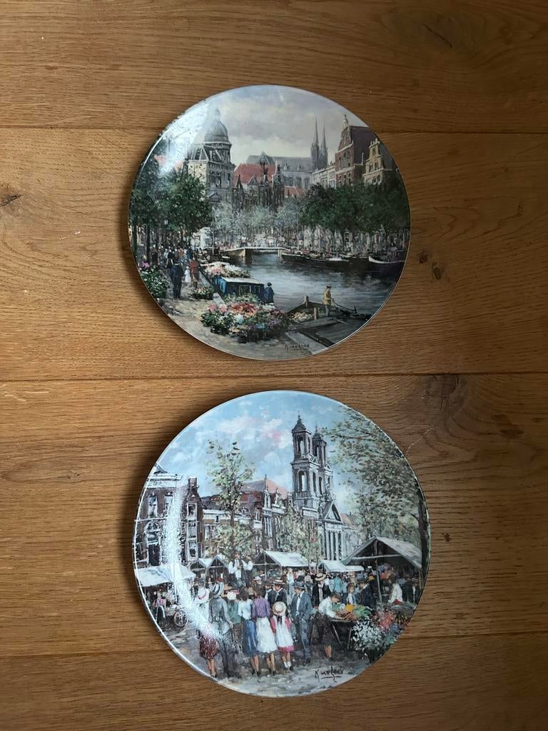 2 Royal Mosa sierborden: Amsterdamse Bloemengracht & Waterlo, Antiek en Kunst, Ophalen of Verzenden