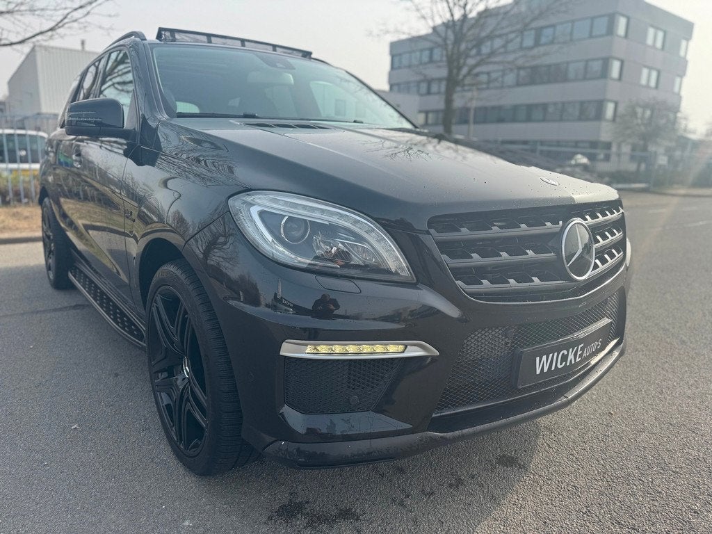Mercedes-Benz M-klasse AMG 63 Performance Pack 558PK, Auto's, Mercedes-Benz, Gebruikt, 2245 kg, Zwart, Bedrijf