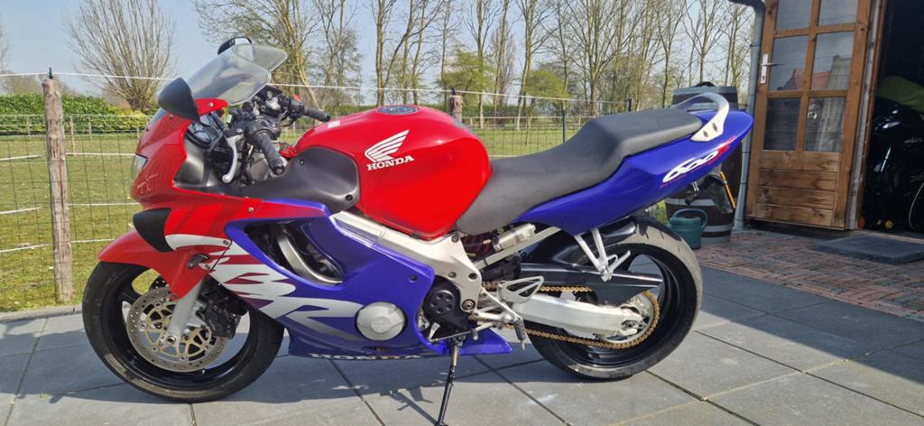 Honda CBR 600F - Sportieve Toermotor, Motoren, Motoren | Honda, Sportuitlaat, 4 cilinders, Motorrijbewijs A, Gebruikt