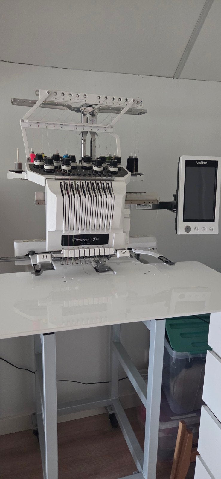 Brother Entrepreneur Pro PR1000e - borduurmachine, Hobby en Vrije tijd, Ophalen, Lockmachine, Brother