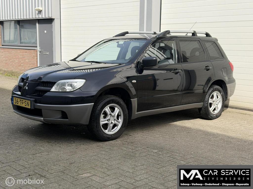 Mitsubishi Outlander 2.0 Invite NW APK!, Auto's, Mitsubishi, Voorwielaandrijving, 4 cilinders, Handgeschakeld, 570 kg