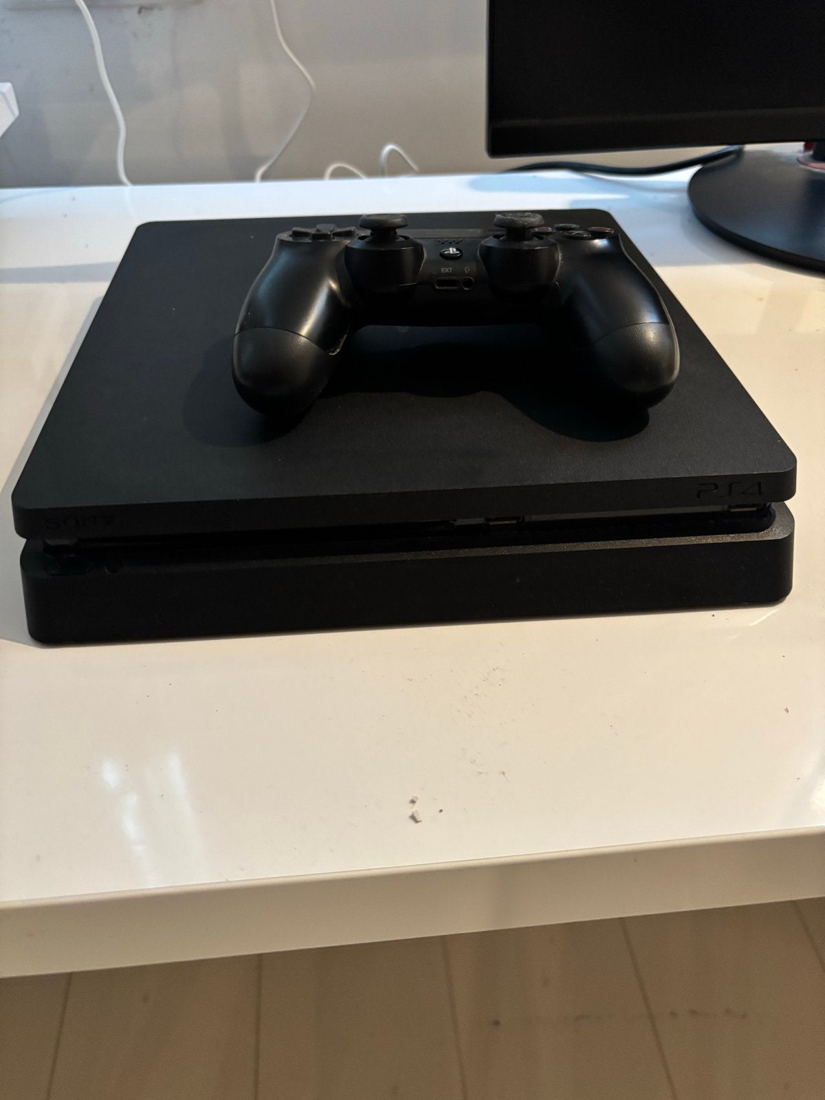 PlayStation 4 slim met 1 controller, Verzenden, Gebruikt, Met 1 controller, Pro