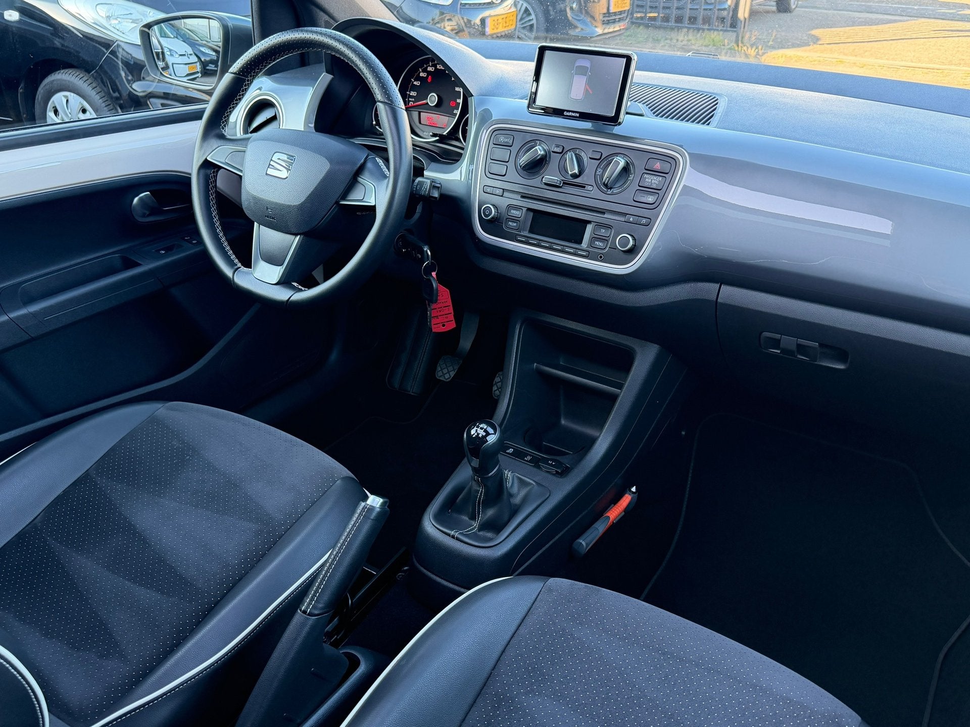 Seat Mii 1.0 Mii by Mango \ Pano \ PDC \ Alcantara&Leer, Auto's, Seat, Voorwielaandrijving, Euro 5, Gebruikt, 840 kg