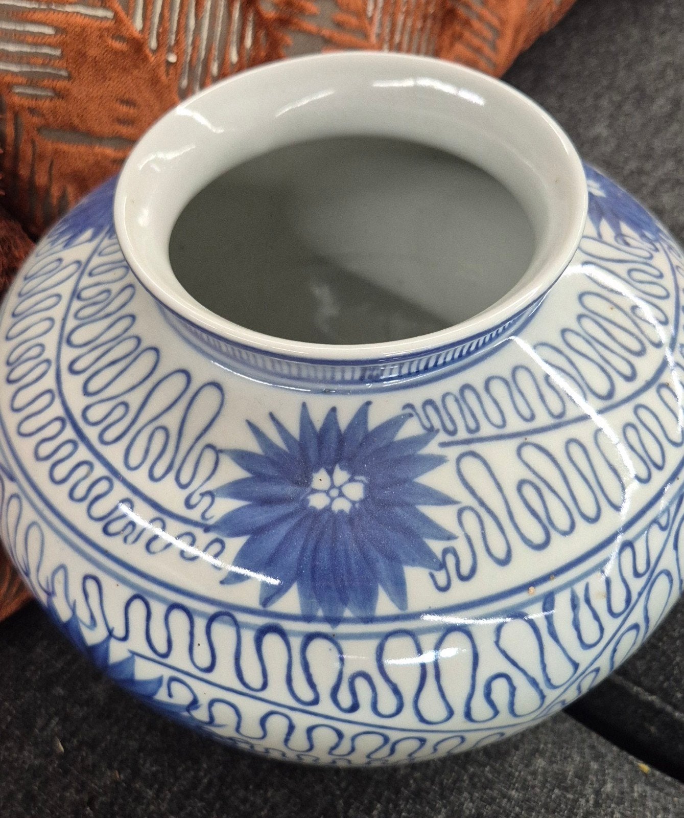 Chinese Bolvaas Blauw-Wit Porselein - Bloemenpatroon, Ophalen of Verzenden