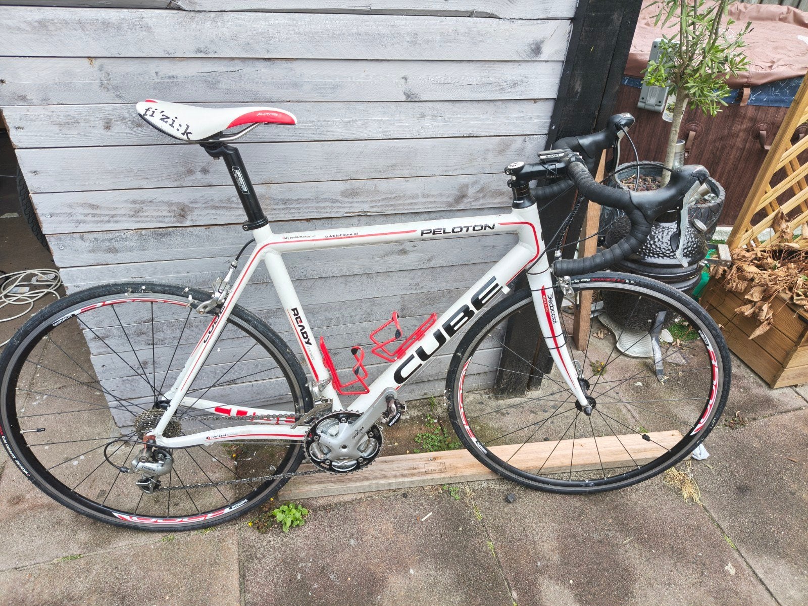 Cube Peloton racefiets - Wit/Rood - Goede staat, 28 inch, Gebruikt, Aluminium, Meer dan 20 versnellingen