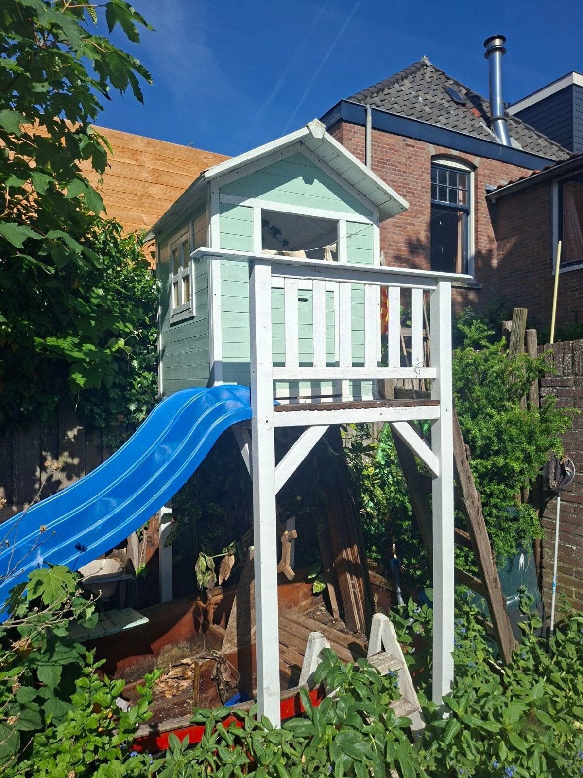 Houten speelhuisje (met glijbaan), Ophalen, Gebruikt, Hout
