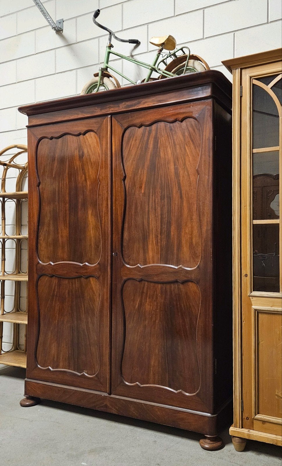🏷OPRUIMING Antieke Biedermeier meidenkast vintage hangkast, Ophalen of Verzenden