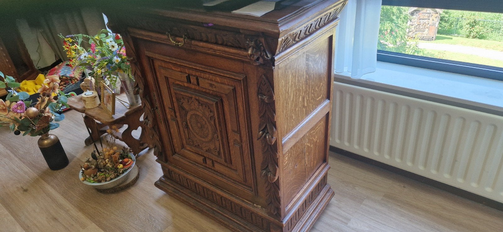 Koloniaalse kast met prachtig houtsnijwerk, Ophalen, Gebruikt, 100 tot 150 cm