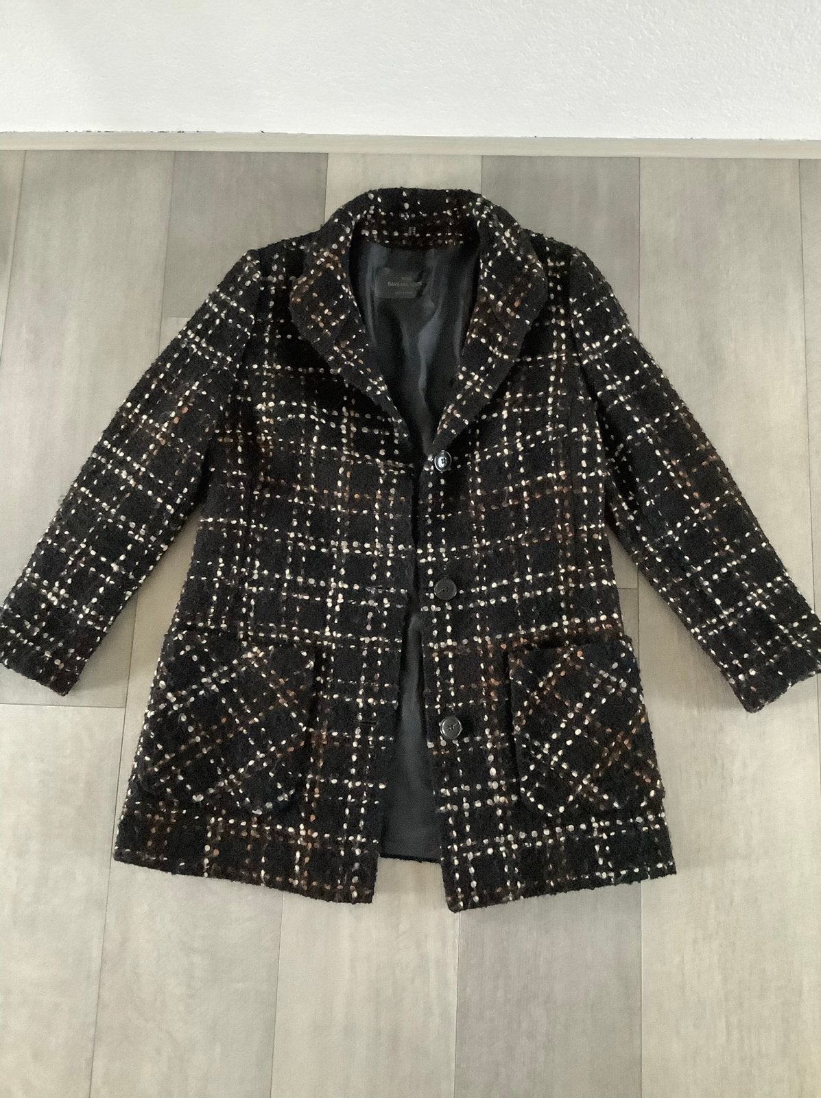 Barbara Lebek Wollen Jas Zwart Geruit Maat 38 M, Kleding | Dames, Ophalen of Verzenden, Zo goed als nieuw, Maat 38/40 (M), Zwart
