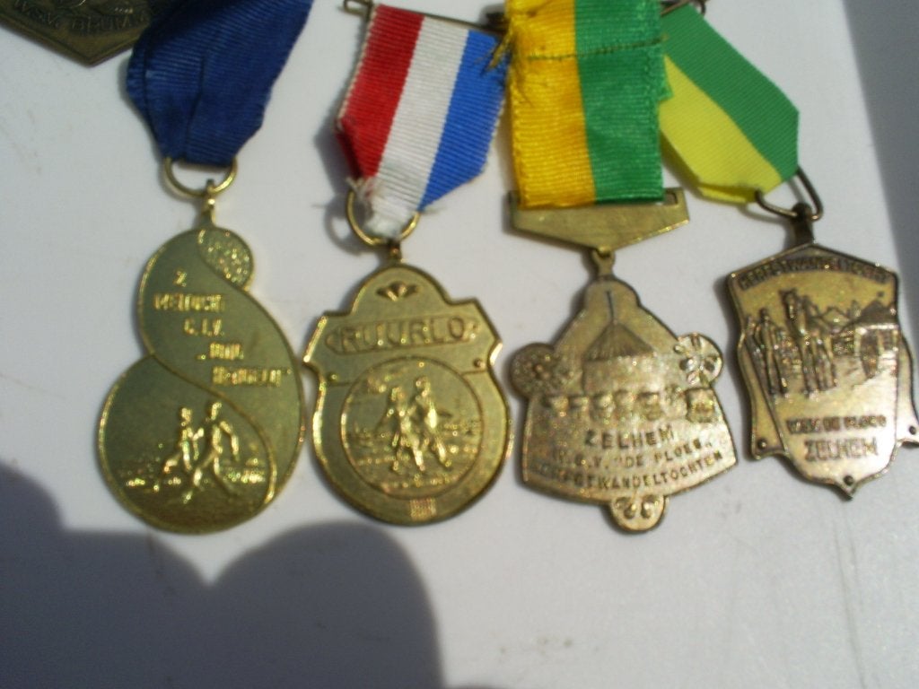 medaille CJV Jong Hengelo Ruurlo 2 x Zelhem w.s.v. De Ploeg, Postzegels en Munten, Penningen en Medailles, Overige materialen
