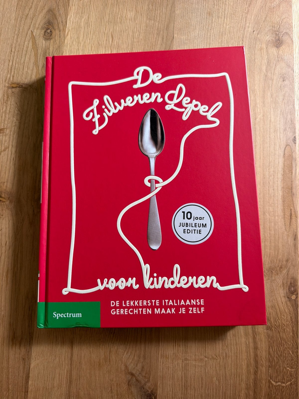 De Zilveren Lepel voor kinderen - 10 jaar Jubileum Editie, Boeken, Ophalen of Verzenden, Zo goed als nieuw, Italië, Voorgerechten en Soepen