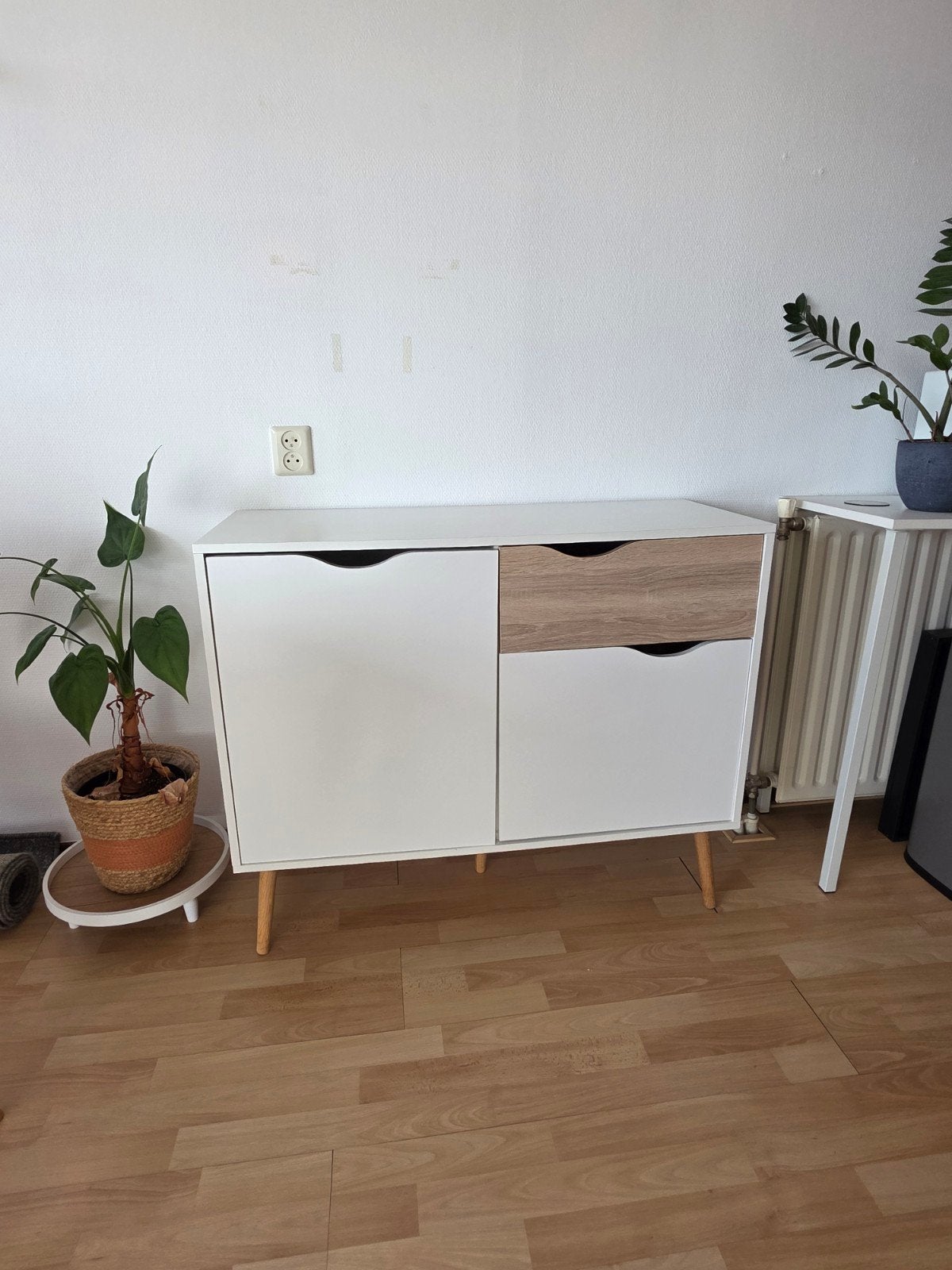 Modern dressoir/kastje wit met houtaccenten, Ophalen, Gebruikt, Modern, Scandinavisch, Met lade(s)