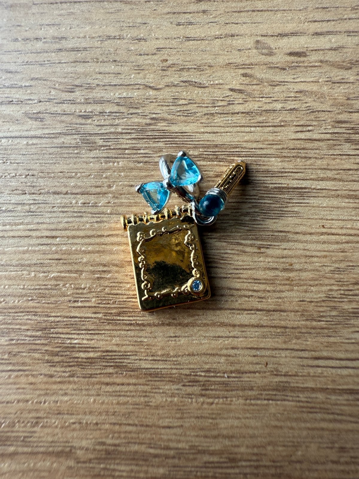 Gouden bedel met blauwe steentjes voor Pandora armband, Overige materialen, Gebruikt, Pandora, Ophalen of Verzenden