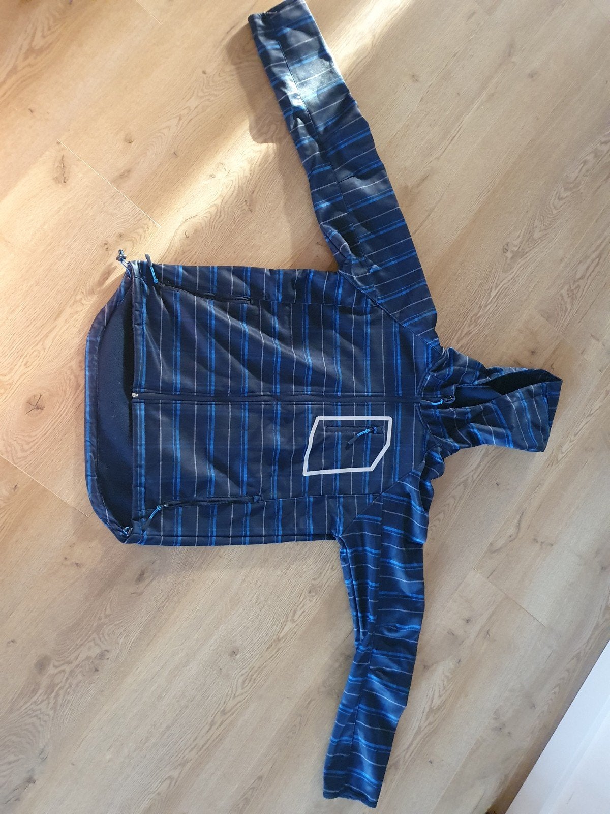 Crivit Outdoor Softshell Jas Maat L (52/54), Ophalen, Zo goed als nieuw, Maat 52/54 (L), Blauw