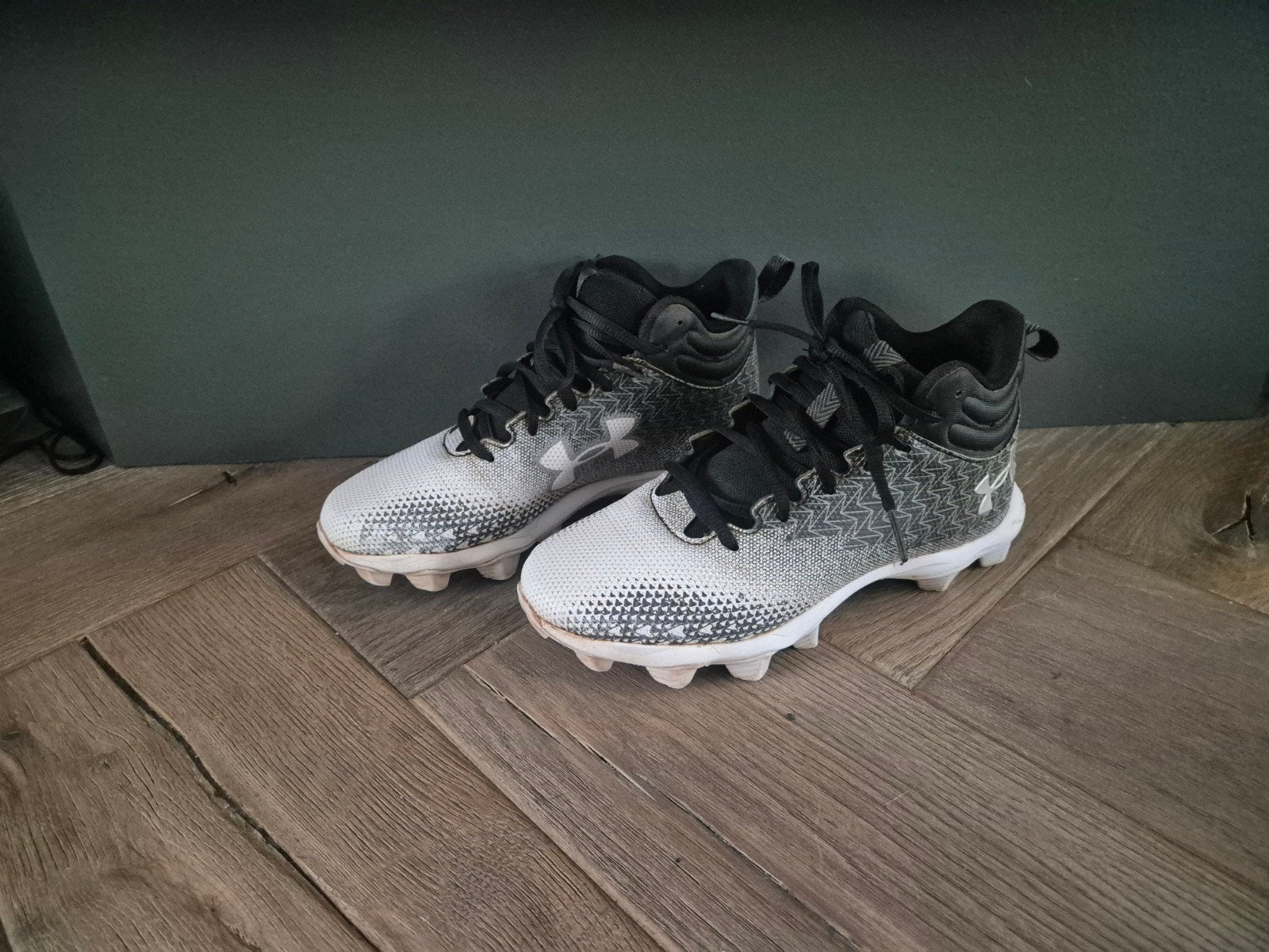 Honkbalschoenen Under Armour, Sport en Fitness, Honkbal en Softbal, Ophalen of Verzenden, Gebruikt, Schoenen