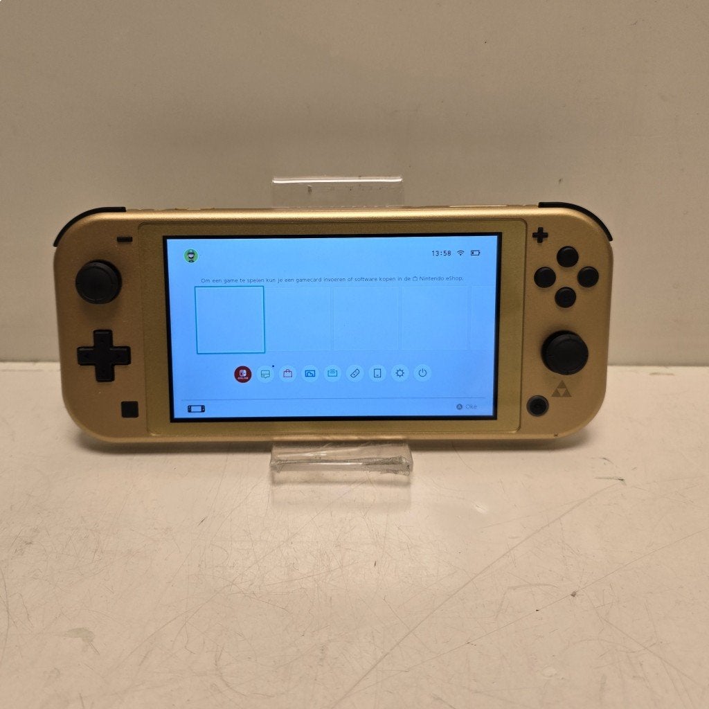 Nintendo Switch Lite Hyrule Edition | 32GB (839111), Spelcomputers en Games, Nintendo of Europe GmbH, Info@naw.nl, Goldsteinstrasse 235, 60528 Frankfurt am Main, Duitsland
