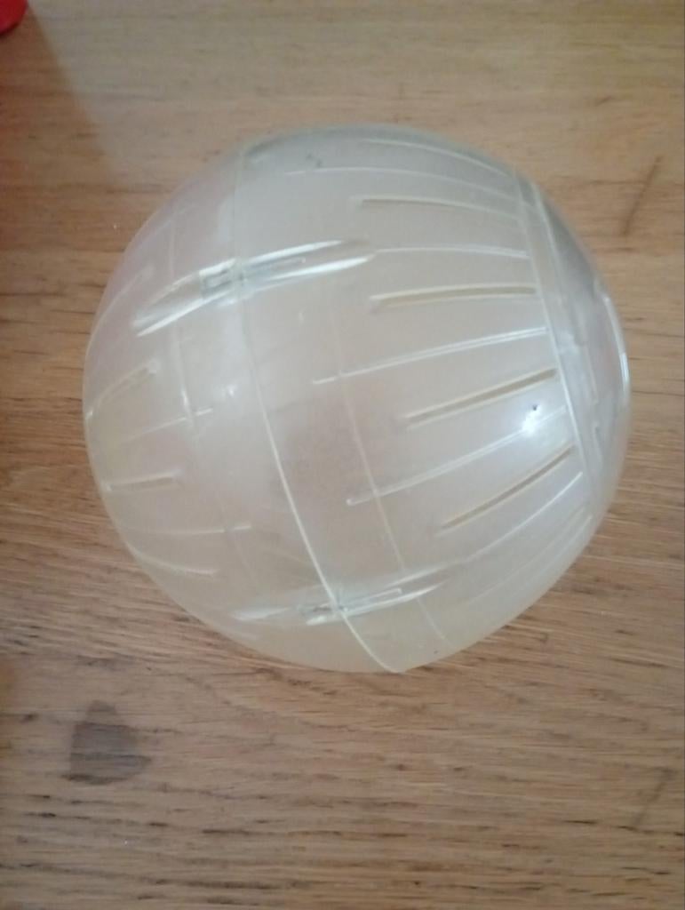 Grote Hamsterbal €2,50, Huis en Inrichting, Lampen | Plafondlampen, Ophalen of Verzenden