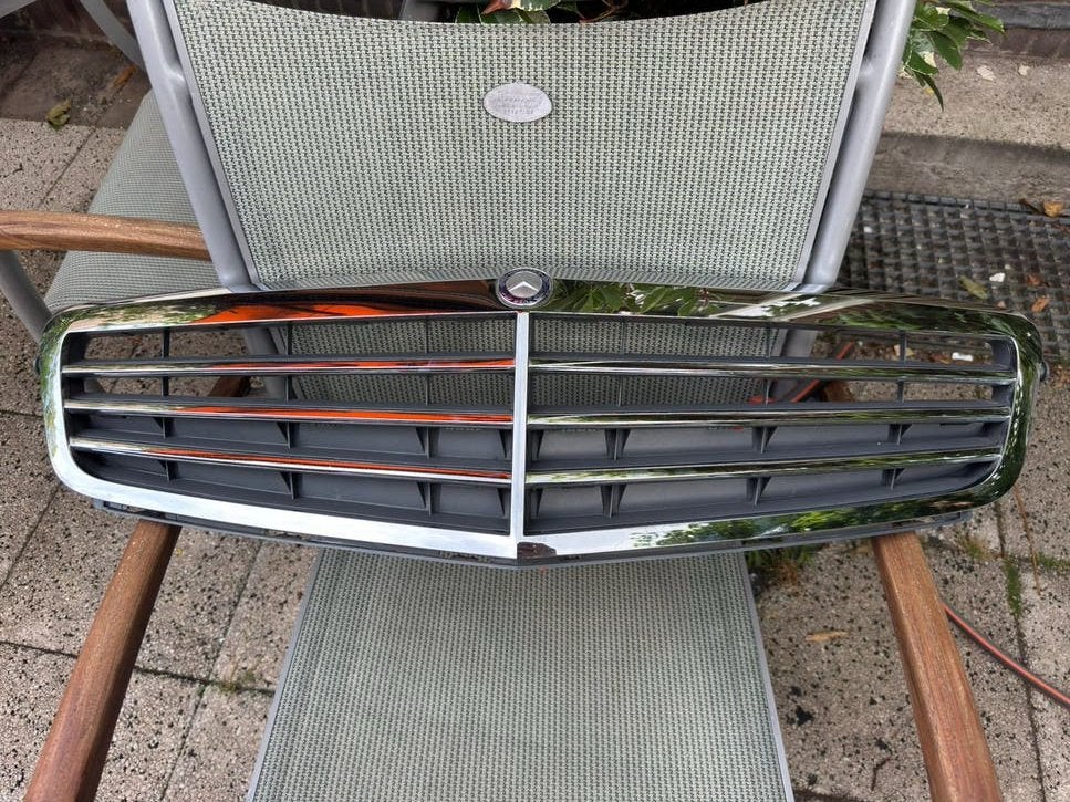 Originele Mercedes C-Klasse W204 grille A2048801183, Auto-onderdelen, Voor, Mercedes-Benz, Nieuw, Ophalen of Verzenden