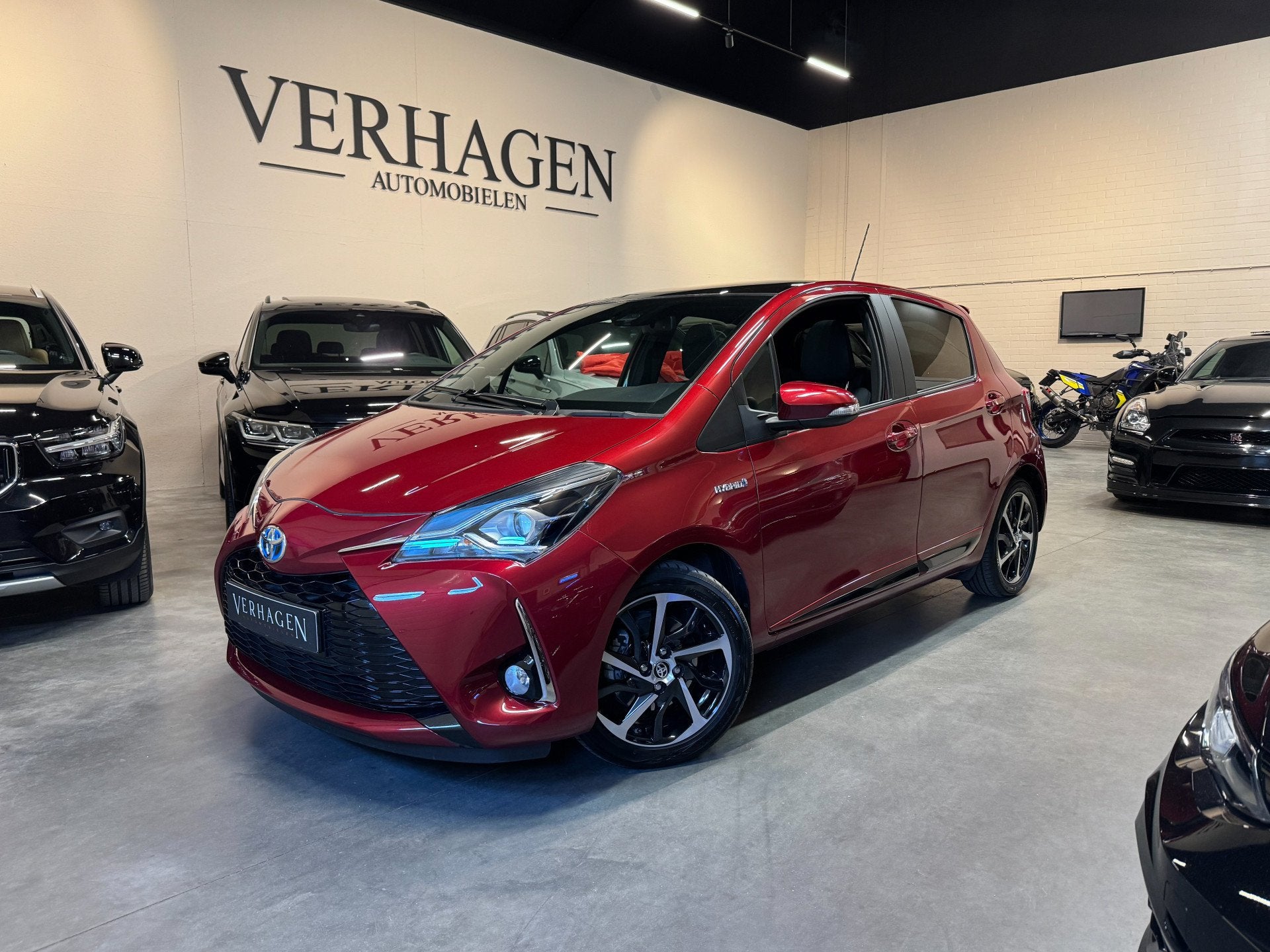 Toyota Yaris 1.5 Hybrid Active NL auto Panodak Dealer onderh, 1497 cc, Gebruikt, 4 cilinders, Alcantara