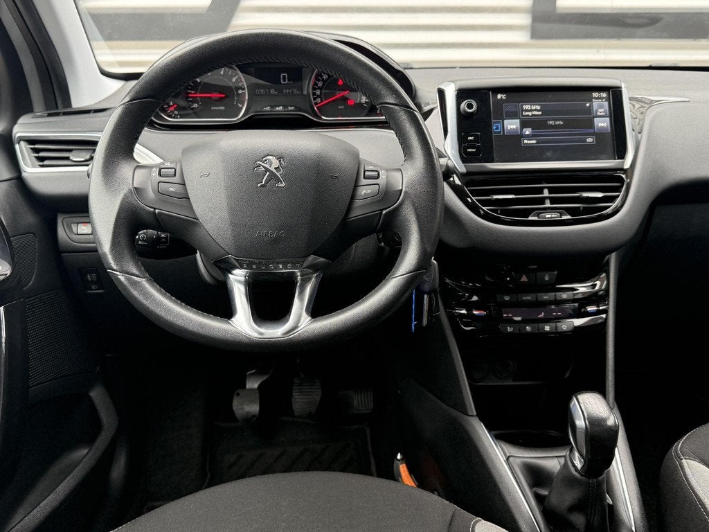 Peugeot 208 1.2 PureTech Style Pack 2e Eigenaar|Navi|Airco|C, Auto's, Peugeot, Voorwielaandrijving, Euro 5, Stof, Gebruikt