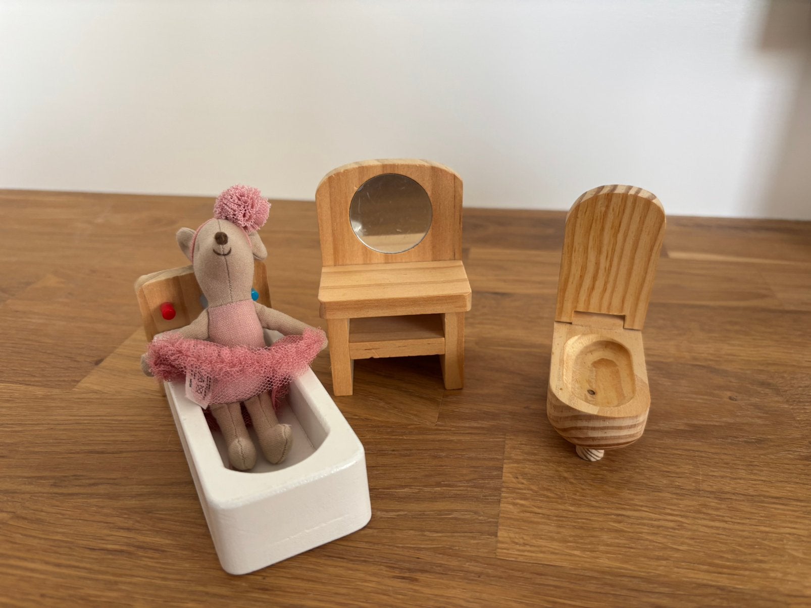 Badkamer muizenhuis od poppenhuis, Kinderen en Baby's, Speelgoed | Poppenhuizen, Ophalen of Verzenden, Zo goed als nieuw, Poppenhuis