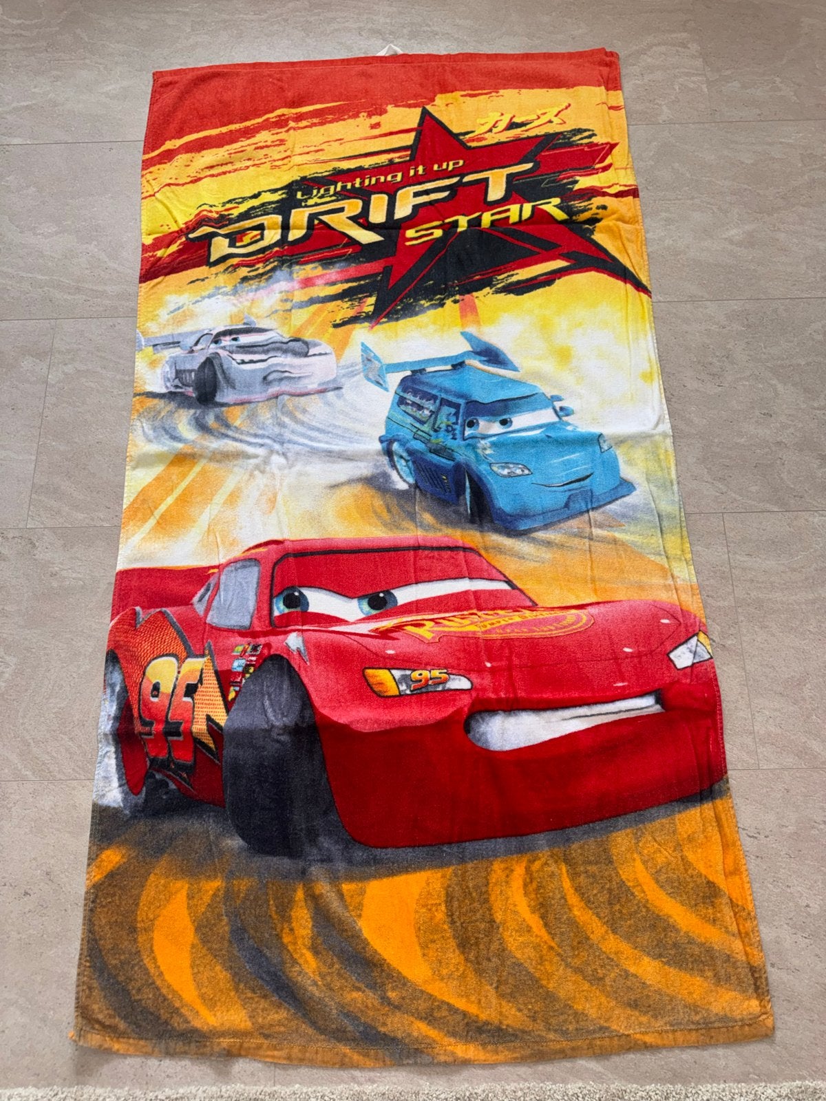Cars Strandhanddoek - Bliksem McQueen en Vrienden, Ophalen of Verzenden, Gebruikt