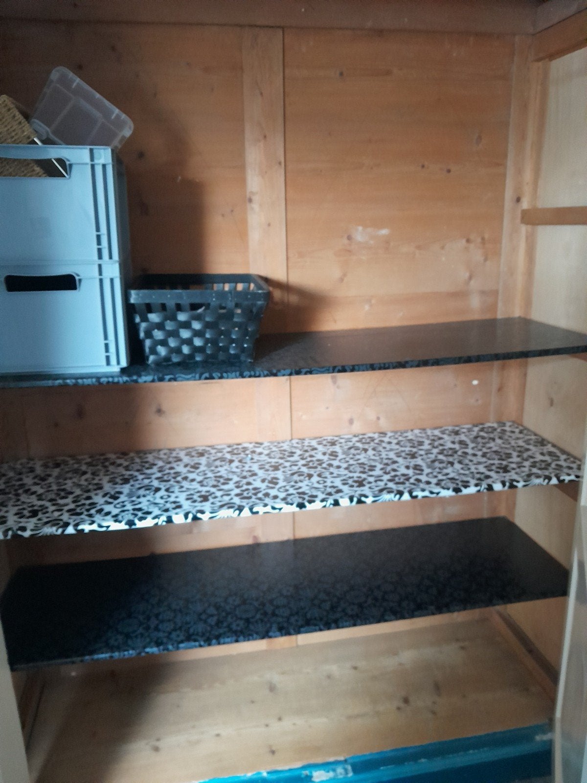 Gepimte brocante kast, Ophalen