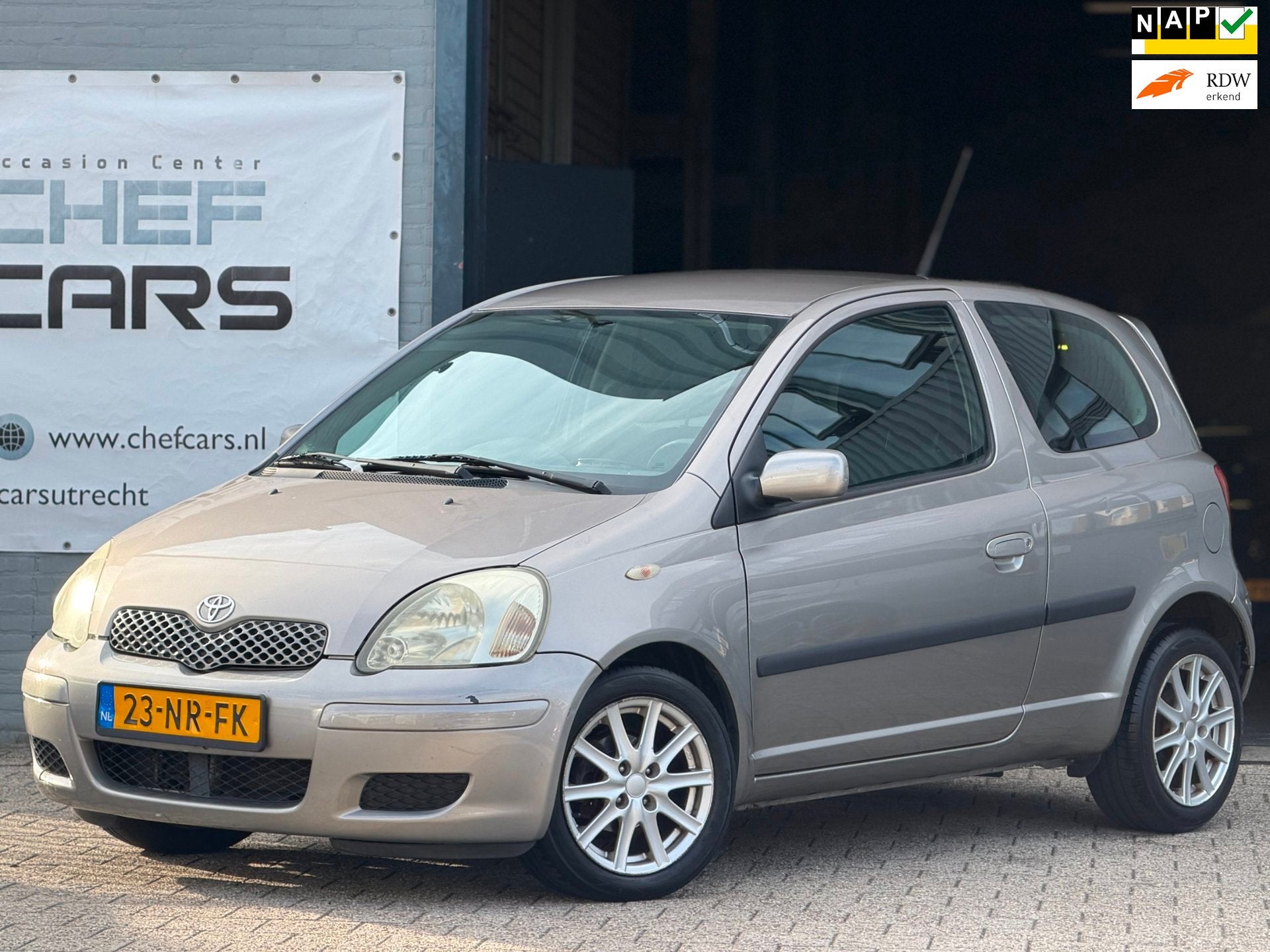Toyota Yaris 1.3|NAP|VOL AUTOMAAT|AIRCO|NIEUWEAPK|3EIGENAAR!, Auto's, Stof, Gebruikt, 31 €/maand, 4 cilinders