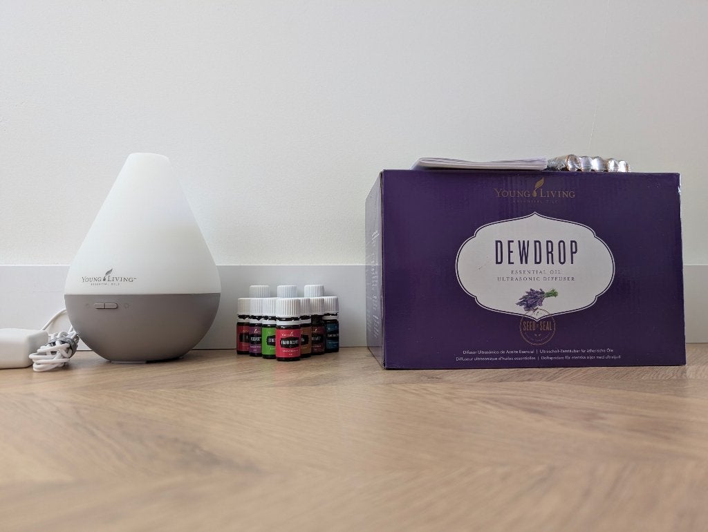 Young Living Dewdrop Diffuser + XXL Set 13 Oliën Box, Sport en Fitness, Gezondheidsproducten en Wellness, Ophalen of Verzenden