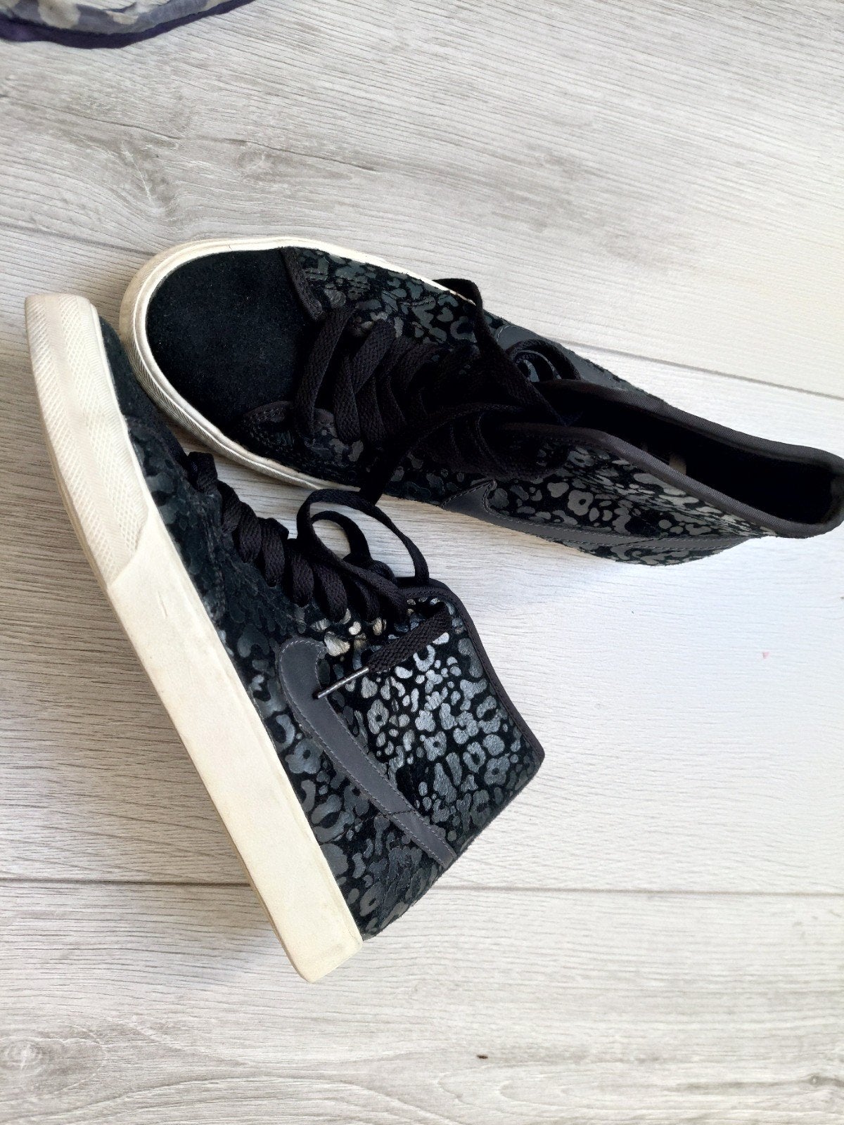 Hoge sneakers Nike maat 36.5 schoenen zwart, Meisje, Schoenen, Ophalen of Verzenden, Zo goed als nieuw