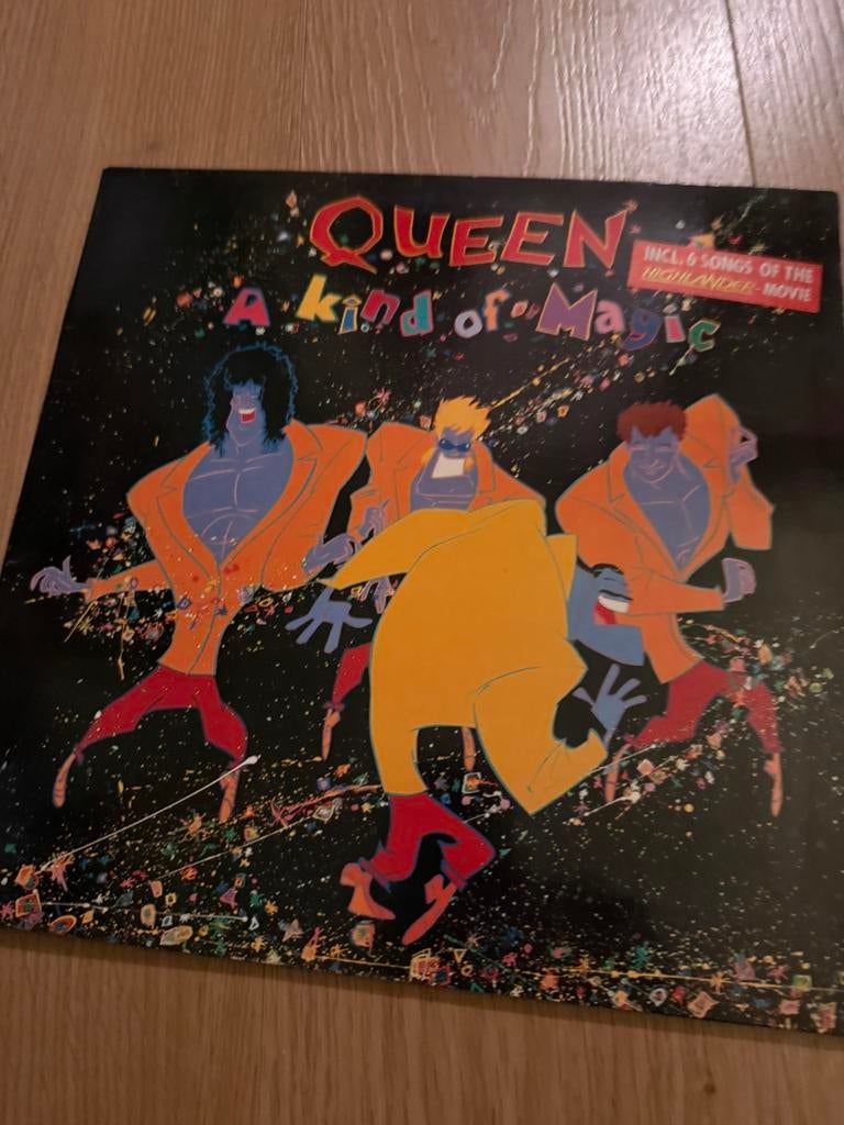 Lp queen kind of magic, Cd's en Dvd's, Vinyl | Rock, Ophalen of Verzenden, Zo goed als nieuw, 12 inch, Poprock