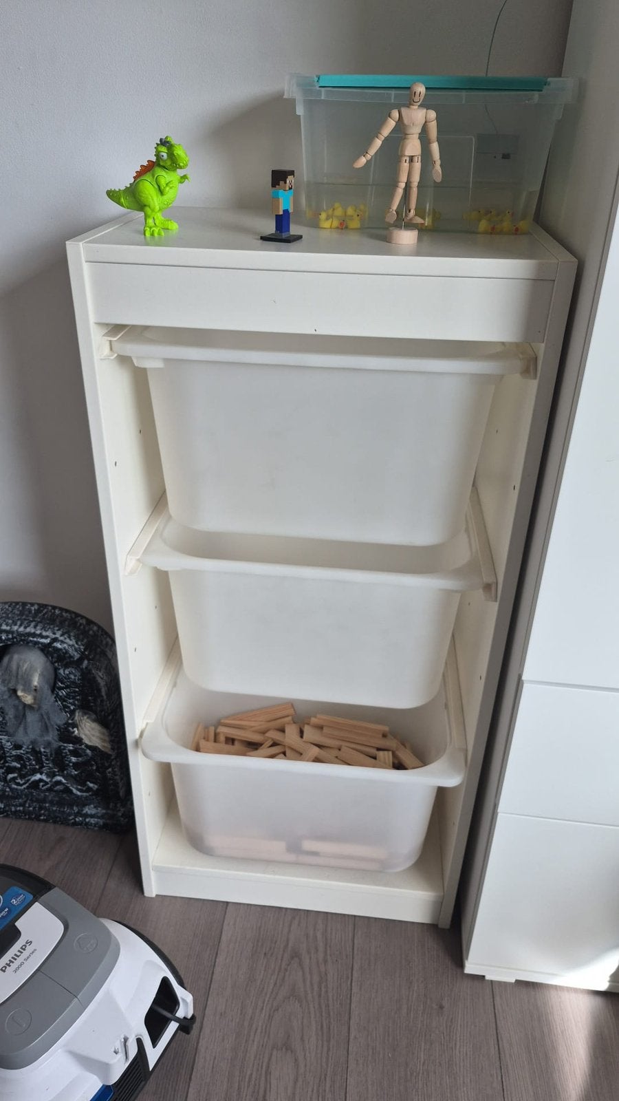 Trofast met bakken, Kinderen en Baby's, Ophalen of Verzenden, Zo goed als nieuw, 75 tot 100 cm, Minder dan 50 cm