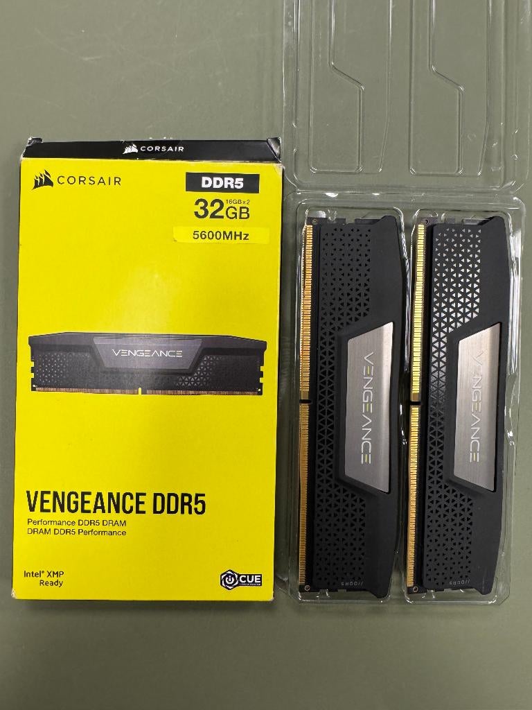 DDR 5 RAM, 32 GB, Ophalen of Verzenden, Zo goed als nieuw, 5600MHz Intel XMP Ready.
