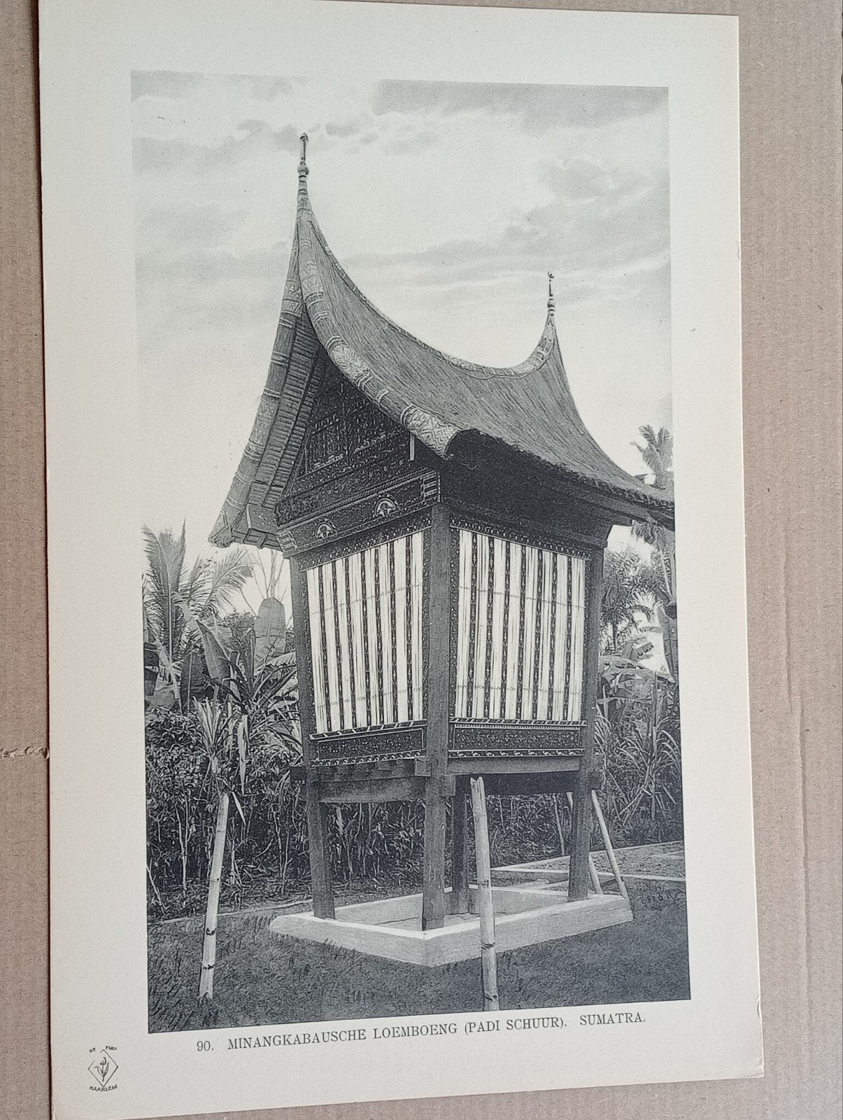 Fotogravure Minangkabausche Loemboeng (Padi Schuur) Sumatra, Ophalen of Verzenden