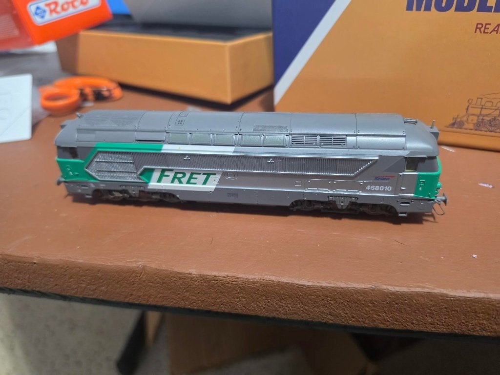 ROCO HO 69485 diesel FRET SNCF Digitaal 3 rail (marklin) dcc, Hobby en Vrije tijd, Ophalen, Wisselstroom, Locomotief, Zo goed als nieuw