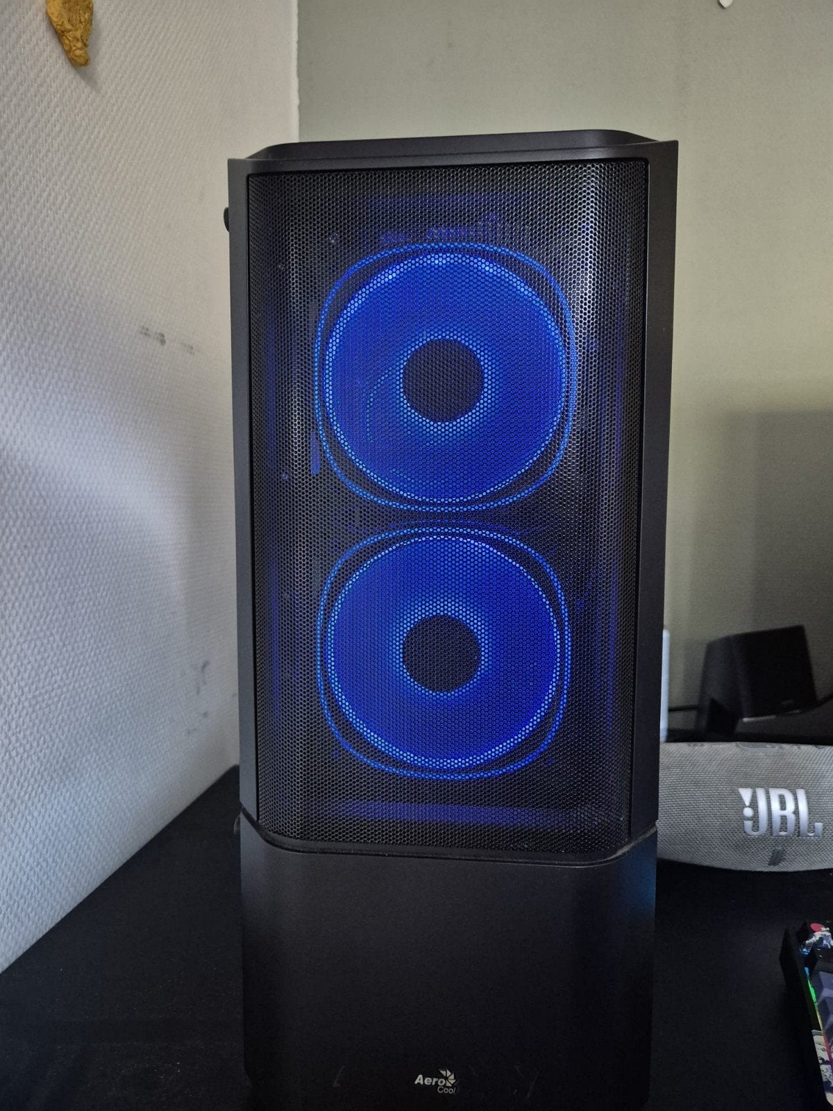 Mid tier gaming pc
gemiddelde gaming pc, Computers en Software, Ophalen, Gaming, SSD