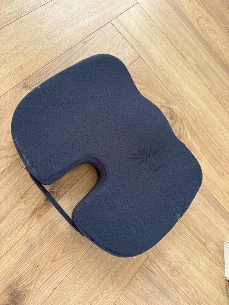 Lucovitaal Ergonomisch zitkussen voor comfort en houding, Ophalen, Gebruikt