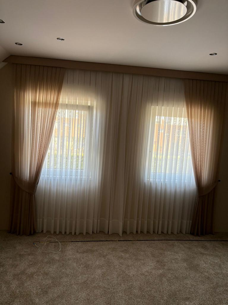 2 sets gordijnen met vitrage en koof voor slaapkamer, Huis en Inrichting, Stoffering | Gordijnen en Lamellen, Ophalen of Verzenden
