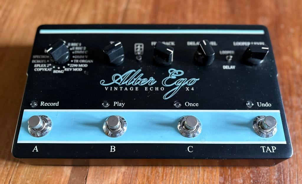 TC Electronic Alter Ego Vintage Echo X4, Muziek en Instrumenten, Effecten, Ophalen of Verzenden, Zo goed als nieuw