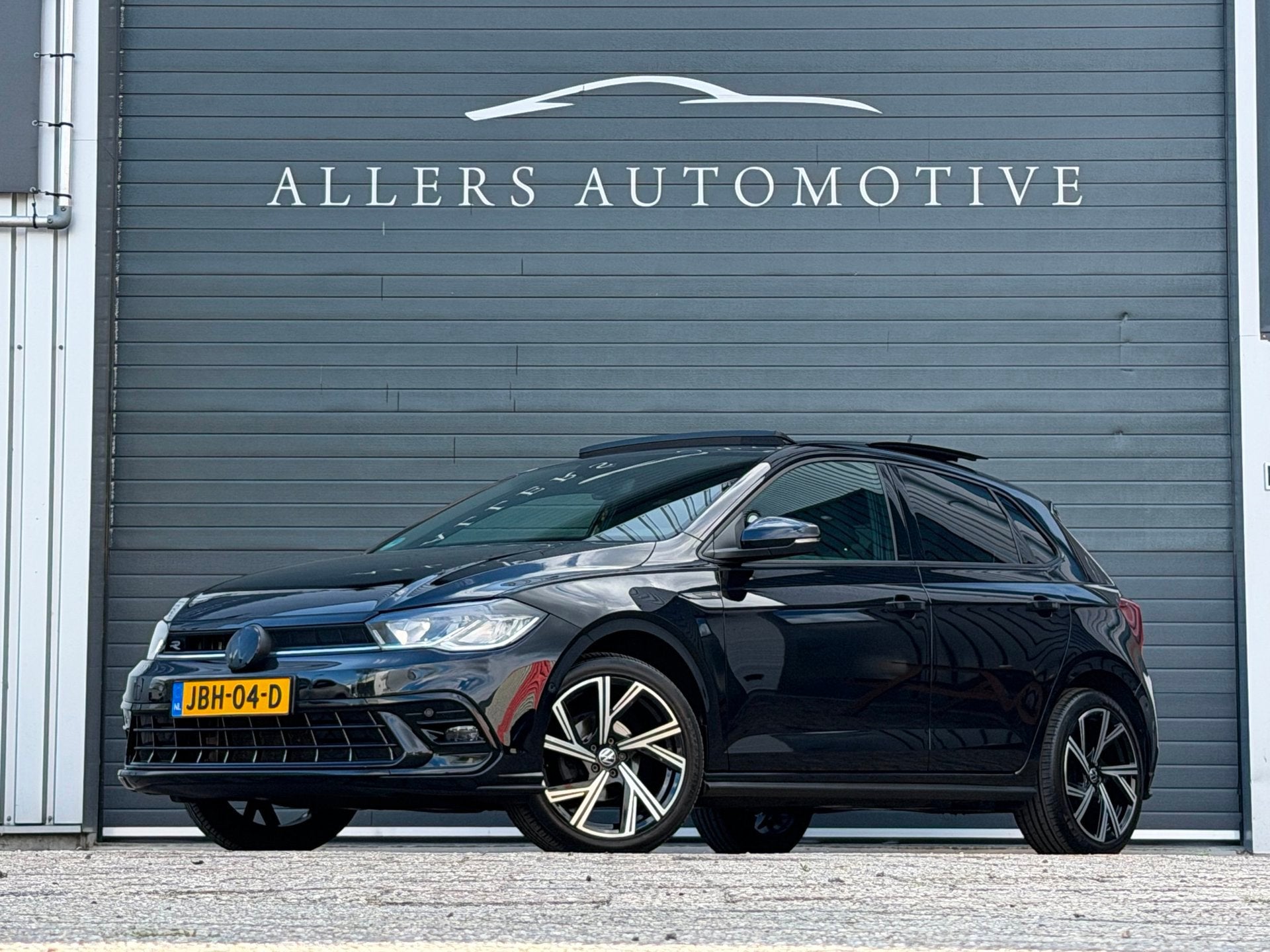 Volkswagen POLO 1.0 TSI R-Line Business|PANO|VIRTUAL|17"|STO, Dealer onderhouden, Gebruikt, 95 pk, 1104 kg