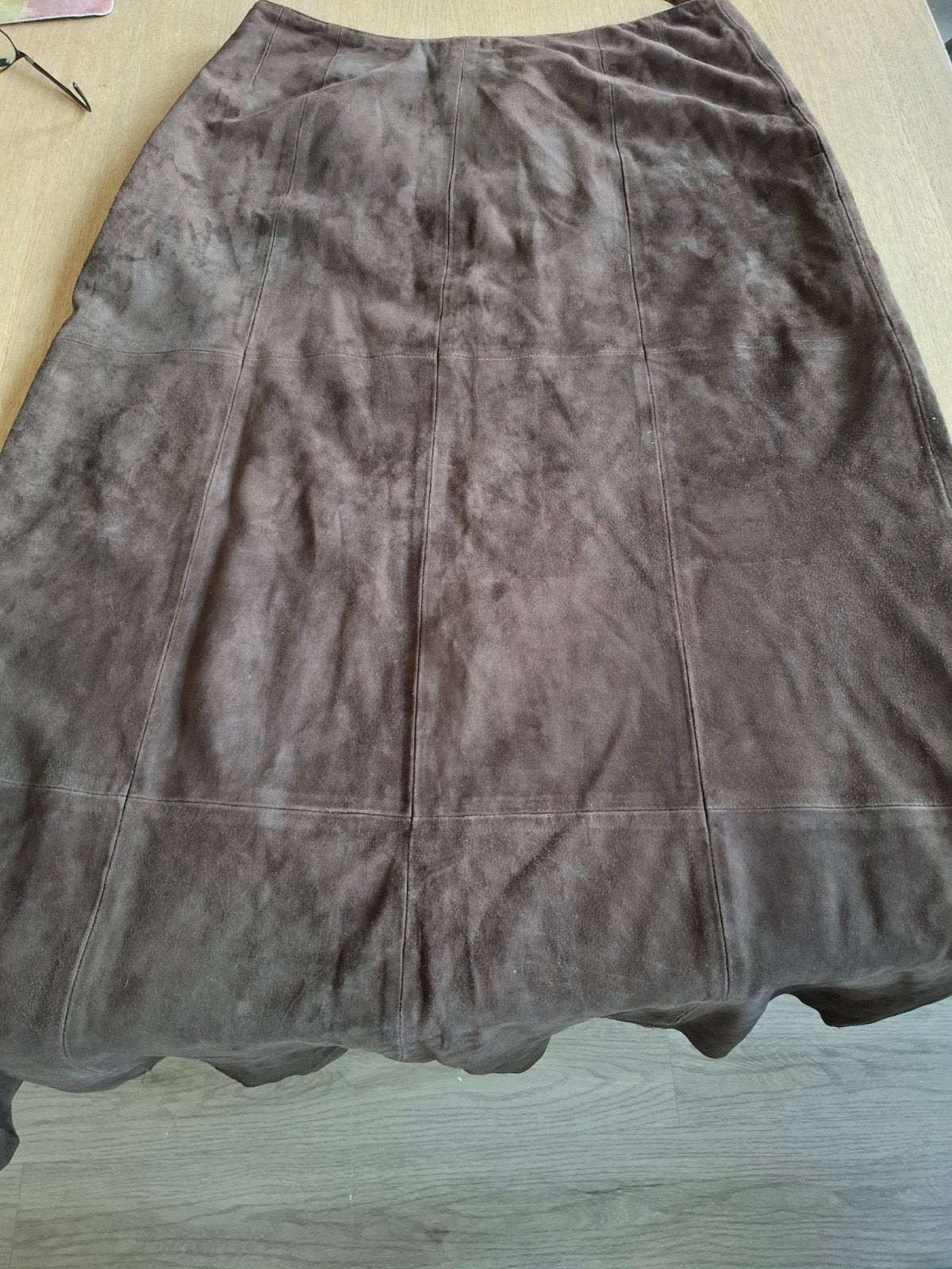 Donkerbruine suède lange rok van Tender, Kleding | Dames, Bruin, Maat 42/44 (L), Ophalen of Verzenden, Zo goed als nieuw